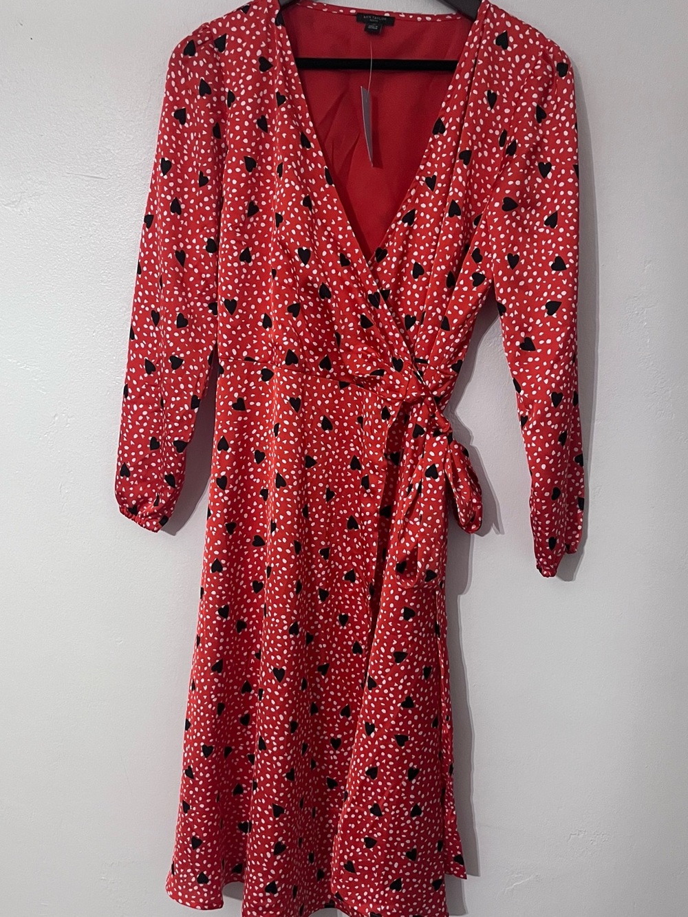Ann Taylor Petite 4P Red Heart Print Wrap Midi Dress Long Sleeve NWT